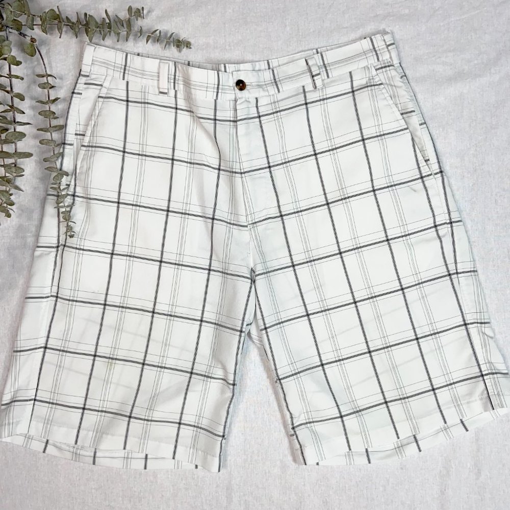 PING white and grey plaid golf short